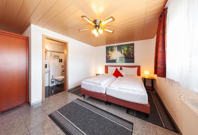 Hotel Avalon Landstuhl Eksteriør billede